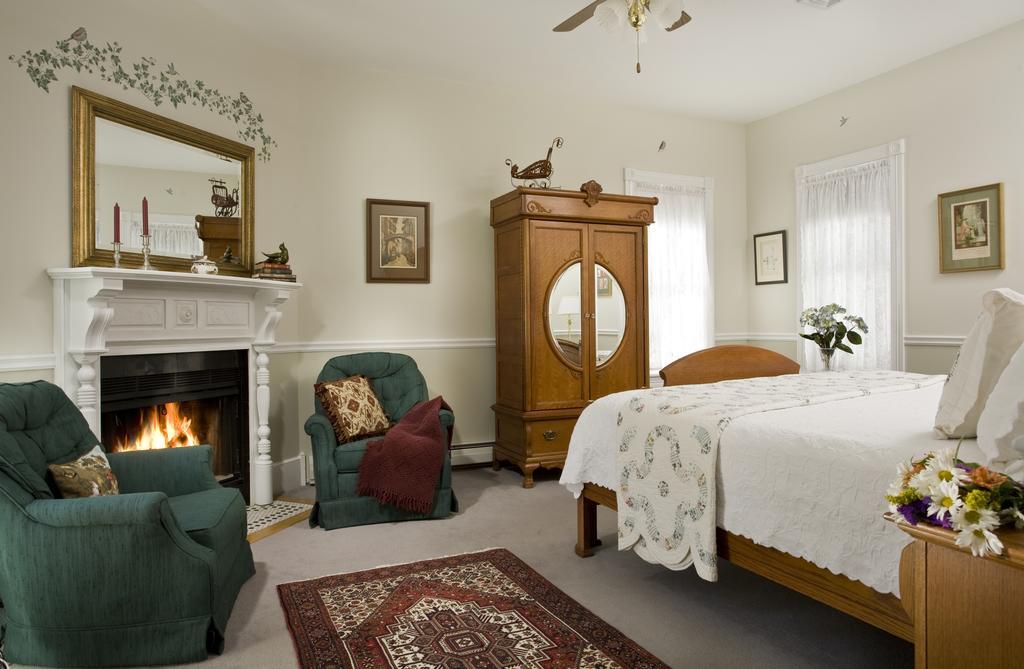 The Maple Leaf Inn Barnard Номер фото