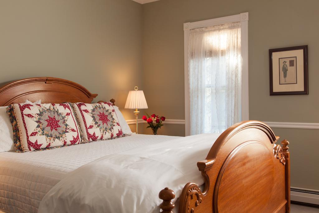 The Maple Leaf Inn Barnard Экстерьер фото