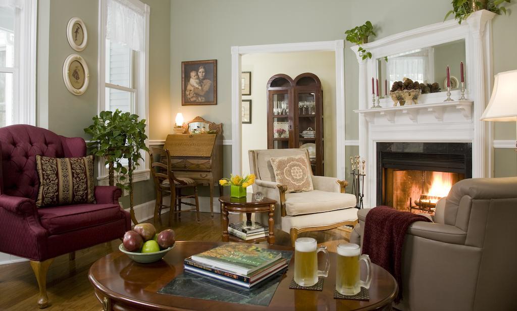 The Maple Leaf Inn Barnard Экстерьер фото
